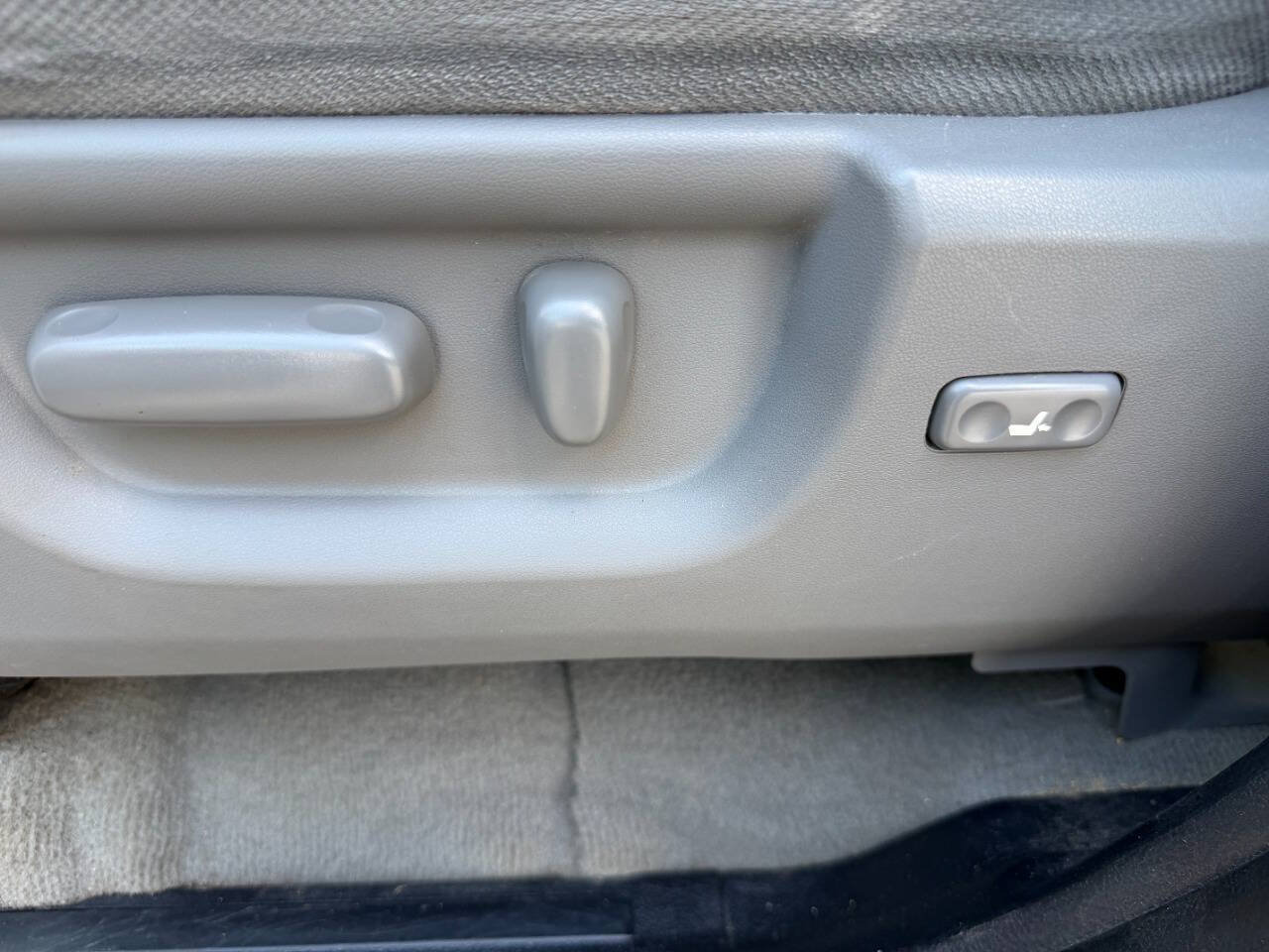Used 2010 Toyota Tundra 4x4 Double Cab image 18