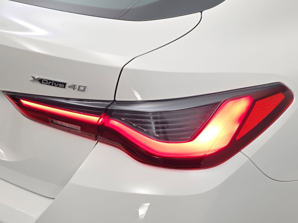 New 2026 BMW i4 xDrive40i w/ M Sport Package image 33