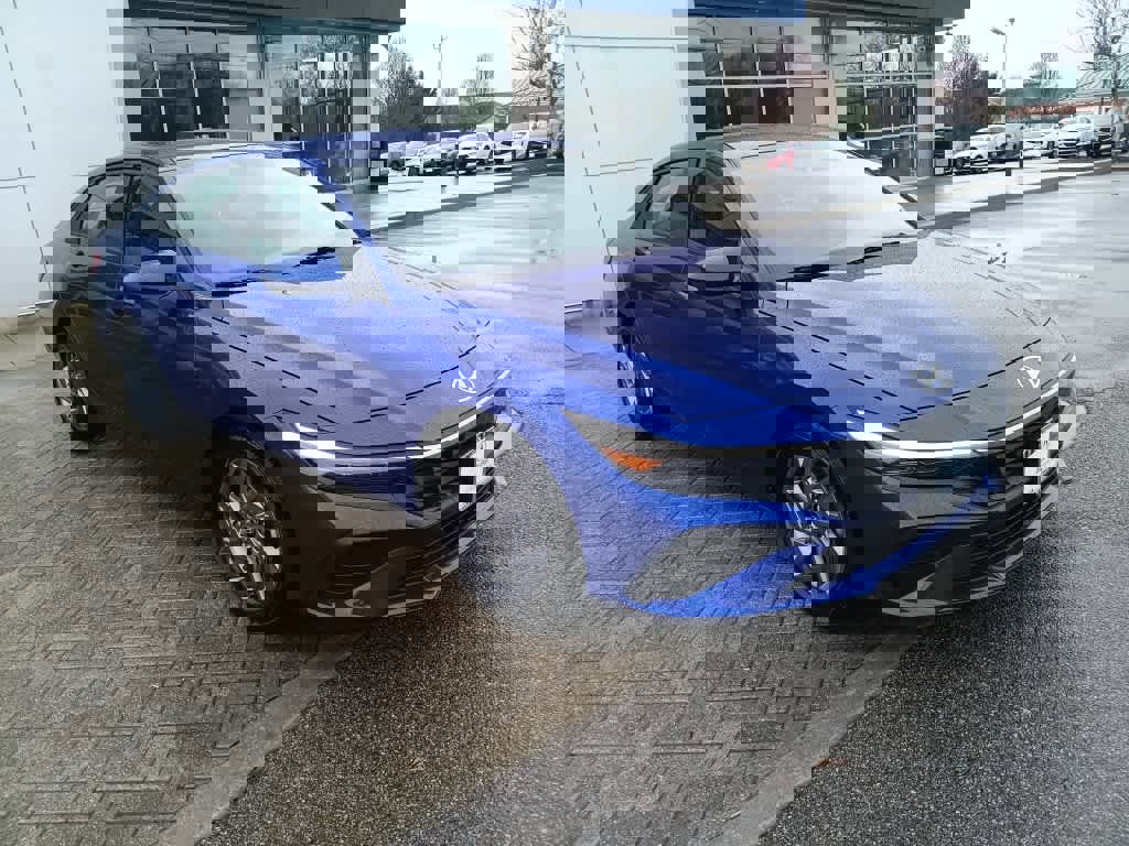 Used 2024 Hyundai Elantra SEL image 8