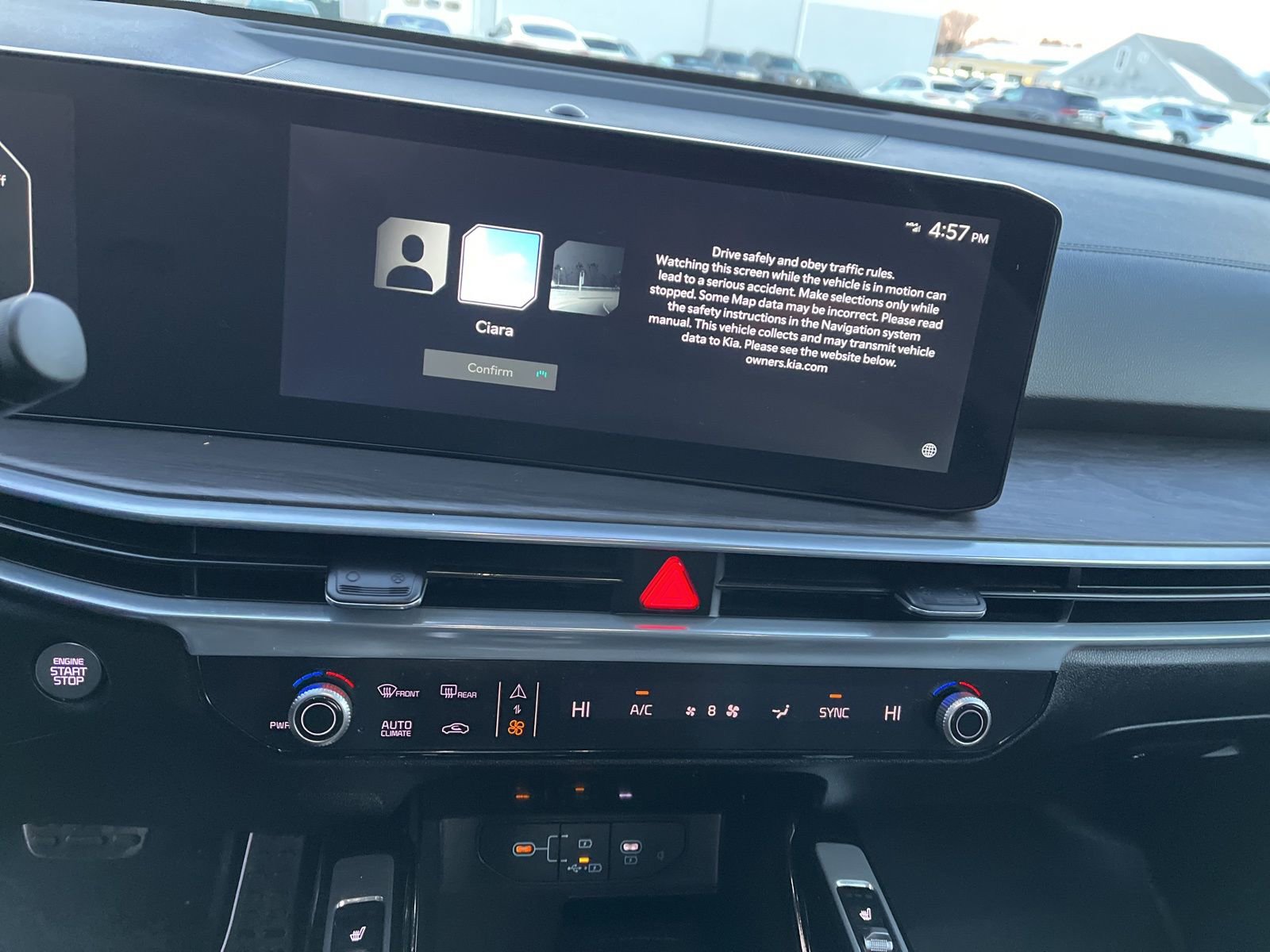 Used 2024 Kia Sorento SX image 32