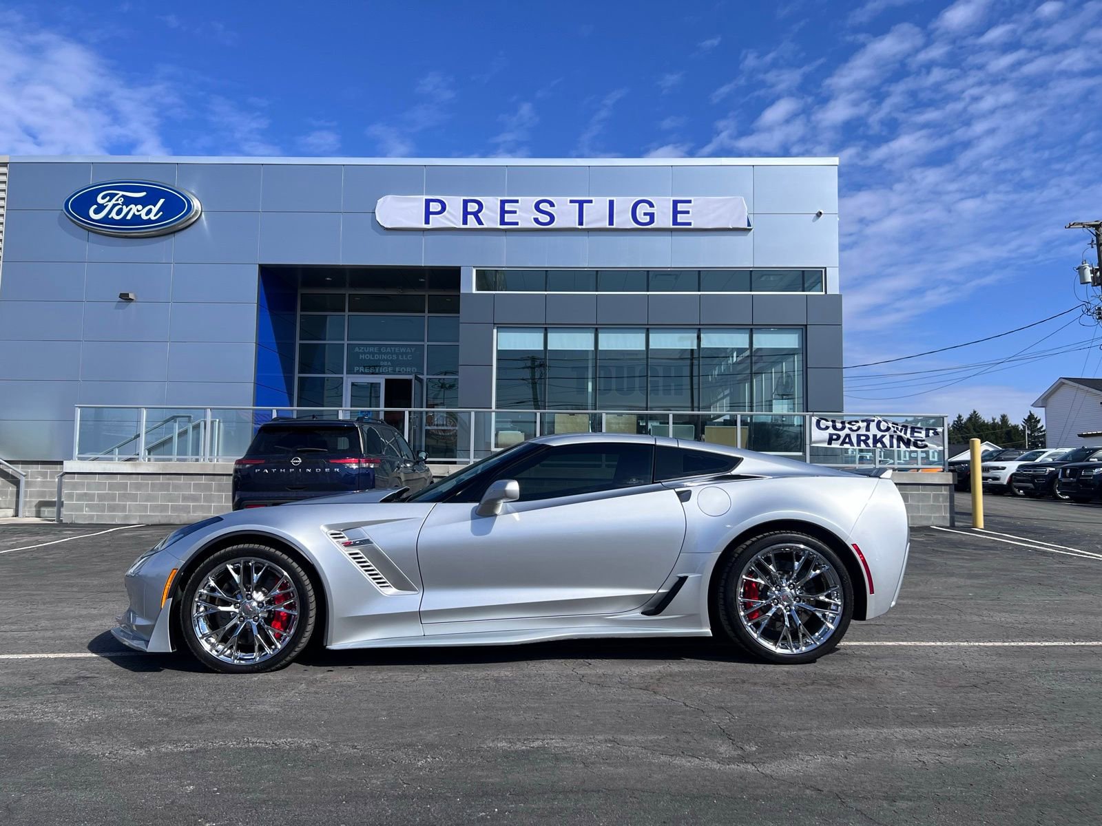 Used 2016 Chevrolet Corvette Z06 w/ 3LZ Preferred Equipment Group RWD image 2
