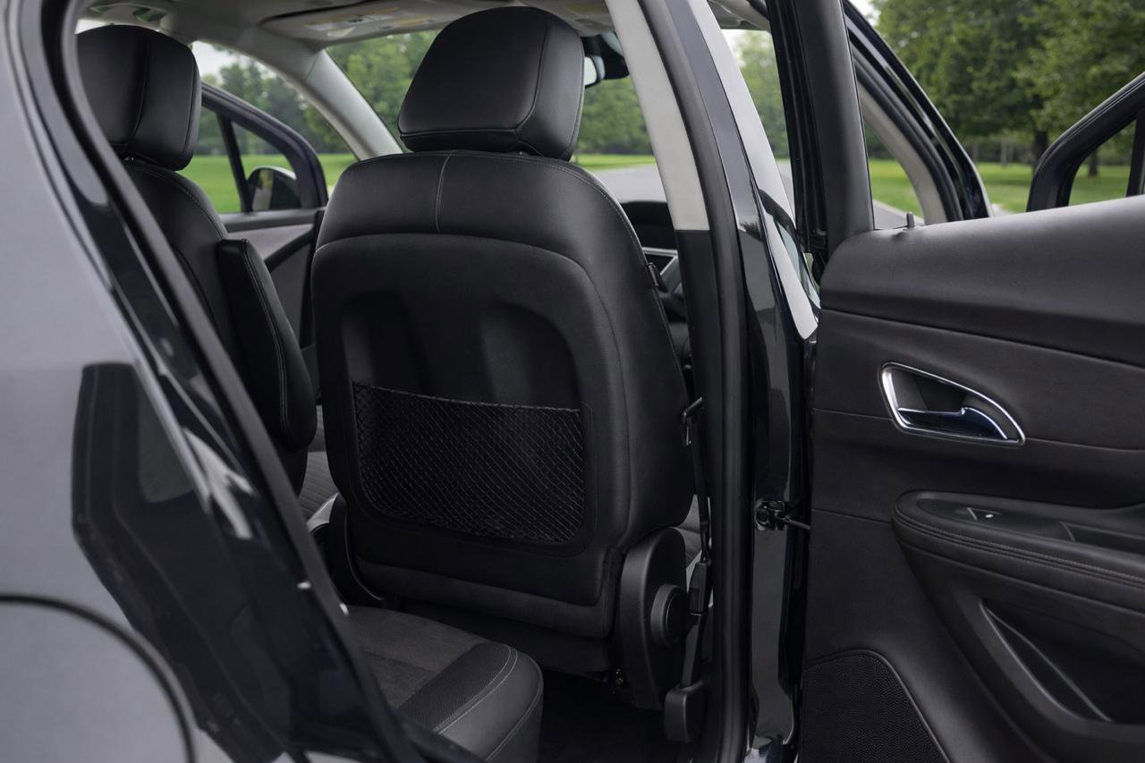 Used 2016 Buick Encore Convenience image 12