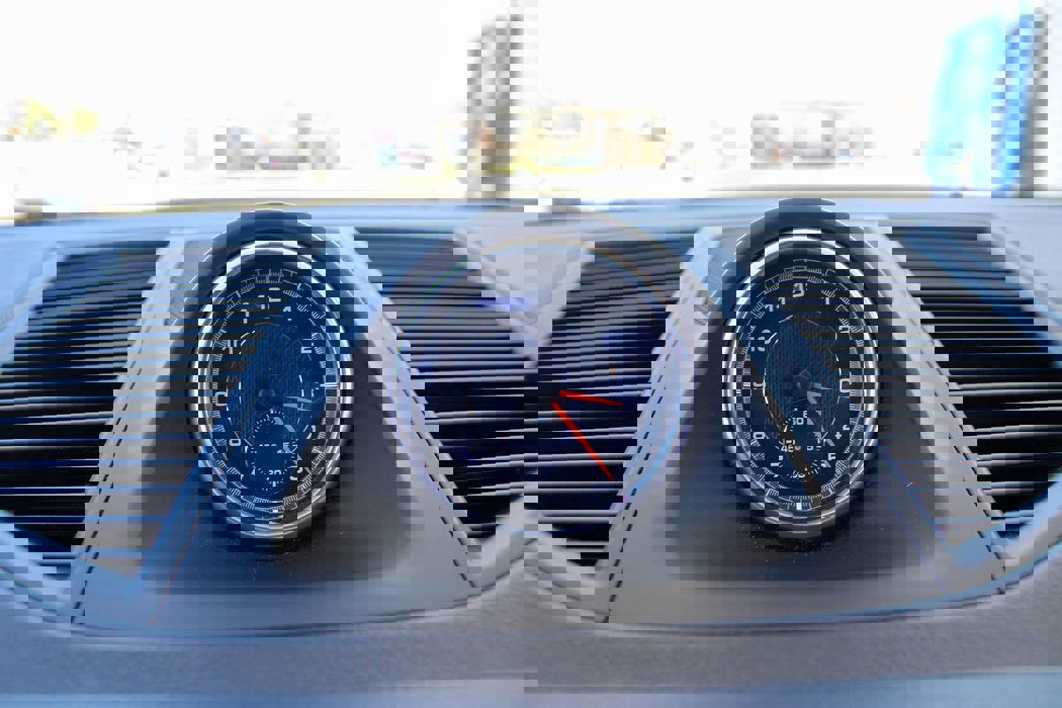 Used 2020 Porsche Macan image 33