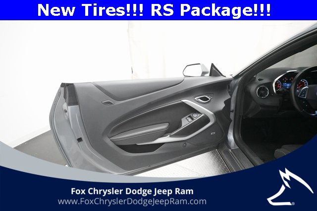 Used 2022 Chevrolet Camaro LT w/ RS Package image 29