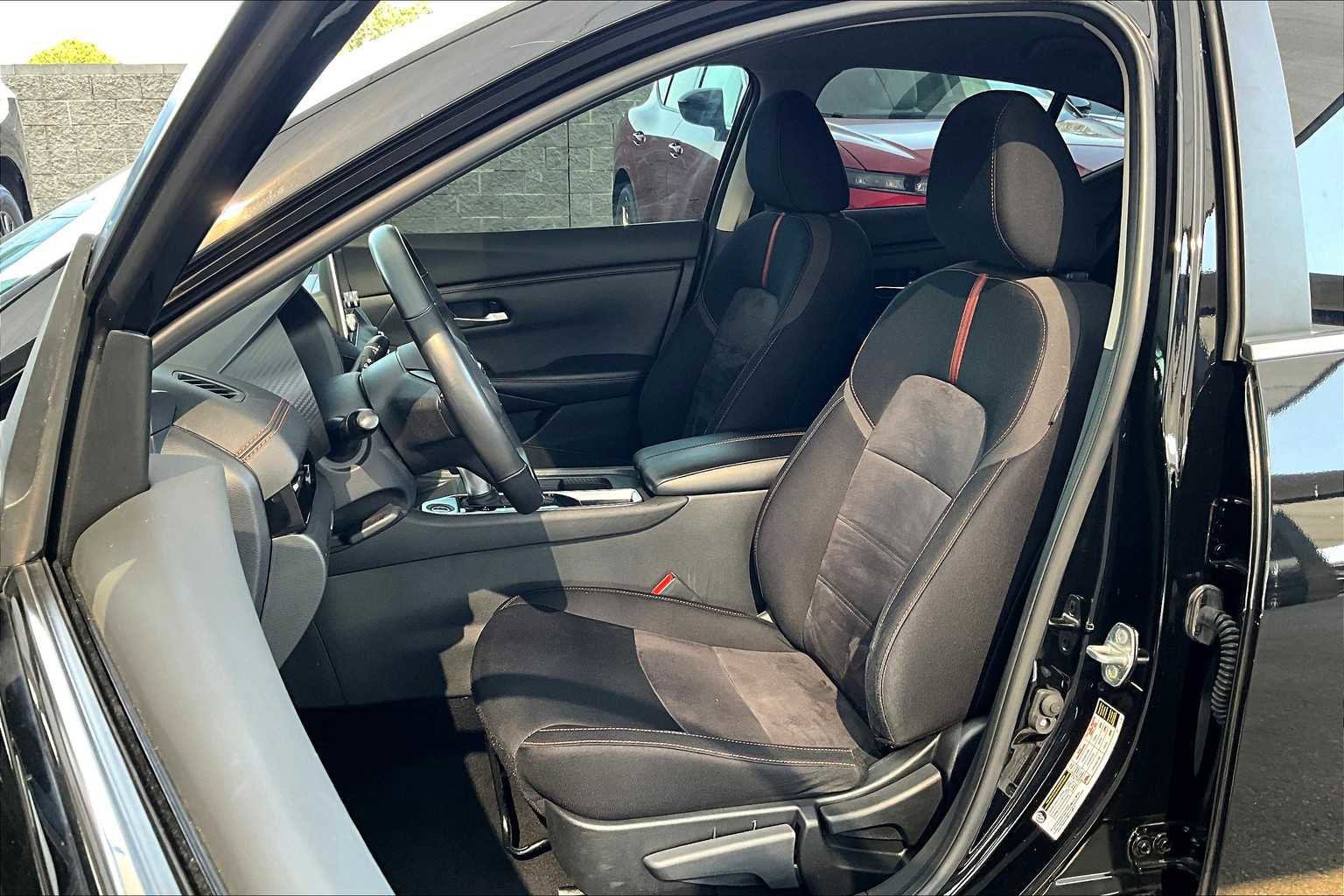 Used 2023 Nissan Sentra SR image 7