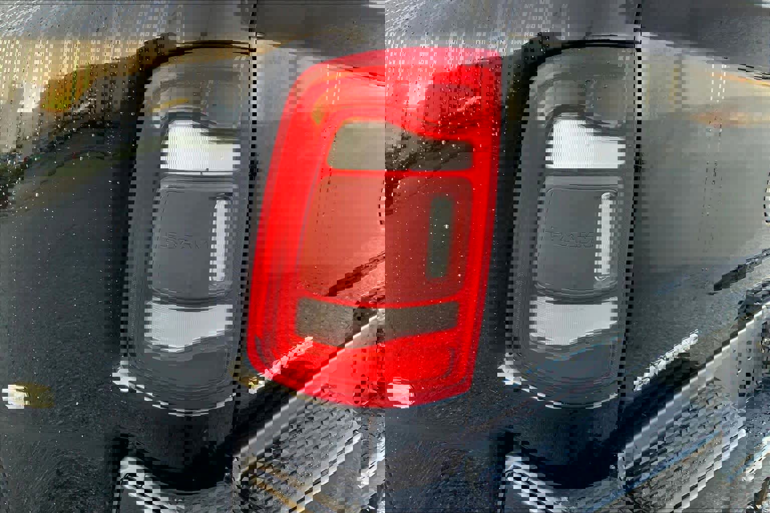 Used 2019 RAM 3500 Limited image 27