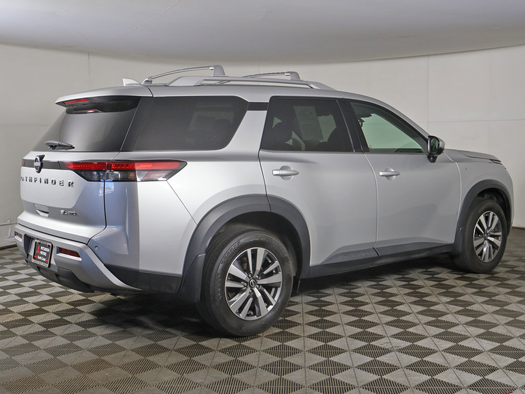 Used 2023 Nissan Pathfinder SL AWD/4WD image 12
