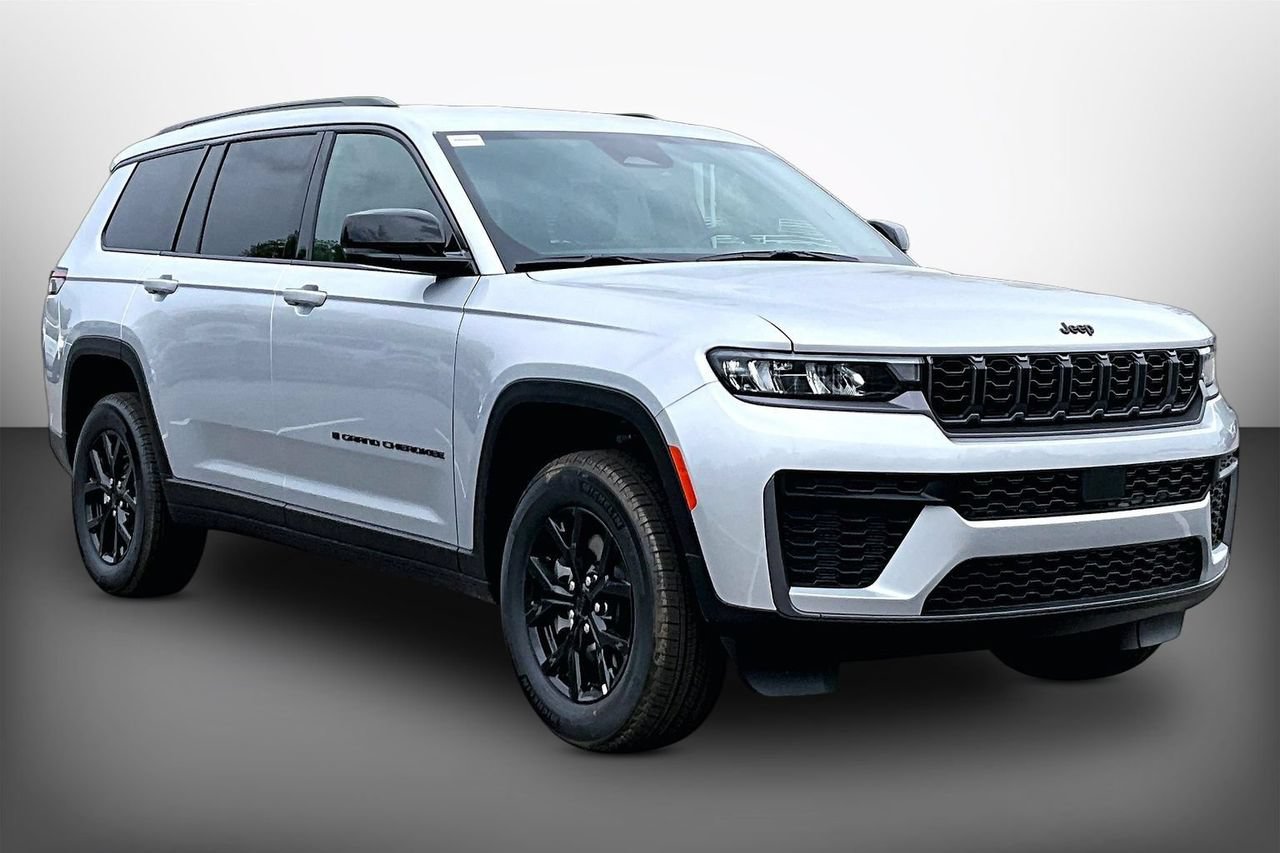 New 2026 Jeep Grand Cherokee L 4WD