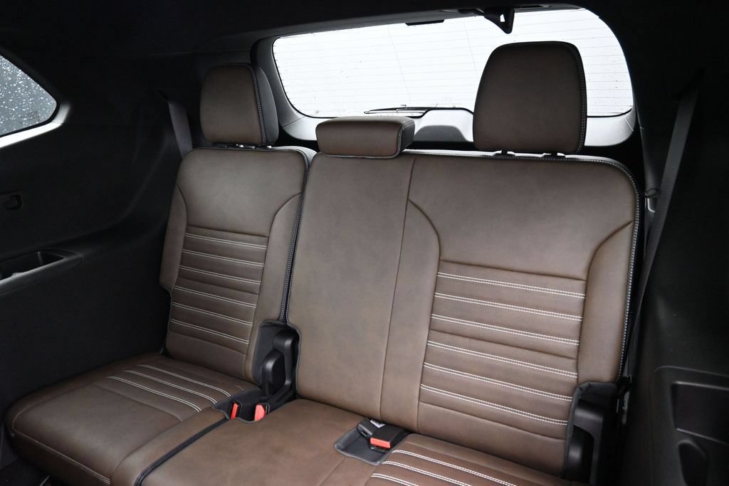 Used 2026 GMC Acadia Denali Ultimate w/ LPO, Floor Liner Package AWD/4WD image 31
