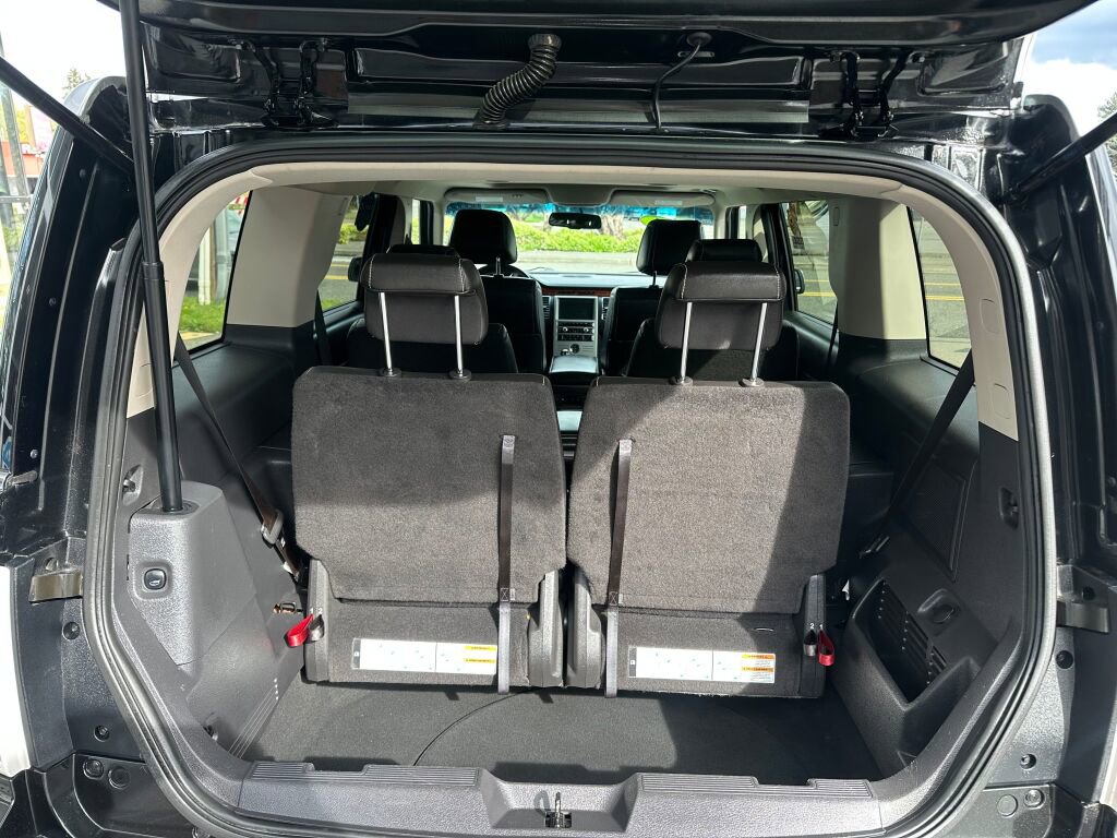 Used 2011 Ford Flex Limited w/ Rapid Spec Order Code AWD/4WD image 15