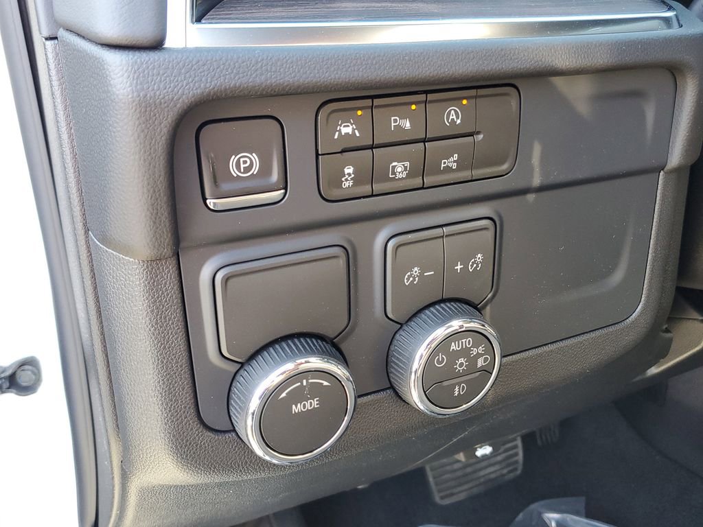 New 2026 Chevrolet Tahoe LT image 24