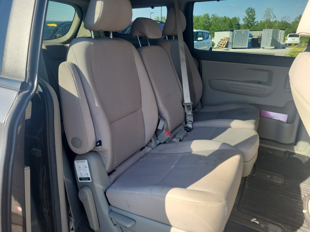 Used 2016 Kia Sedona LX w/ LX Convenience Package FWD image 10