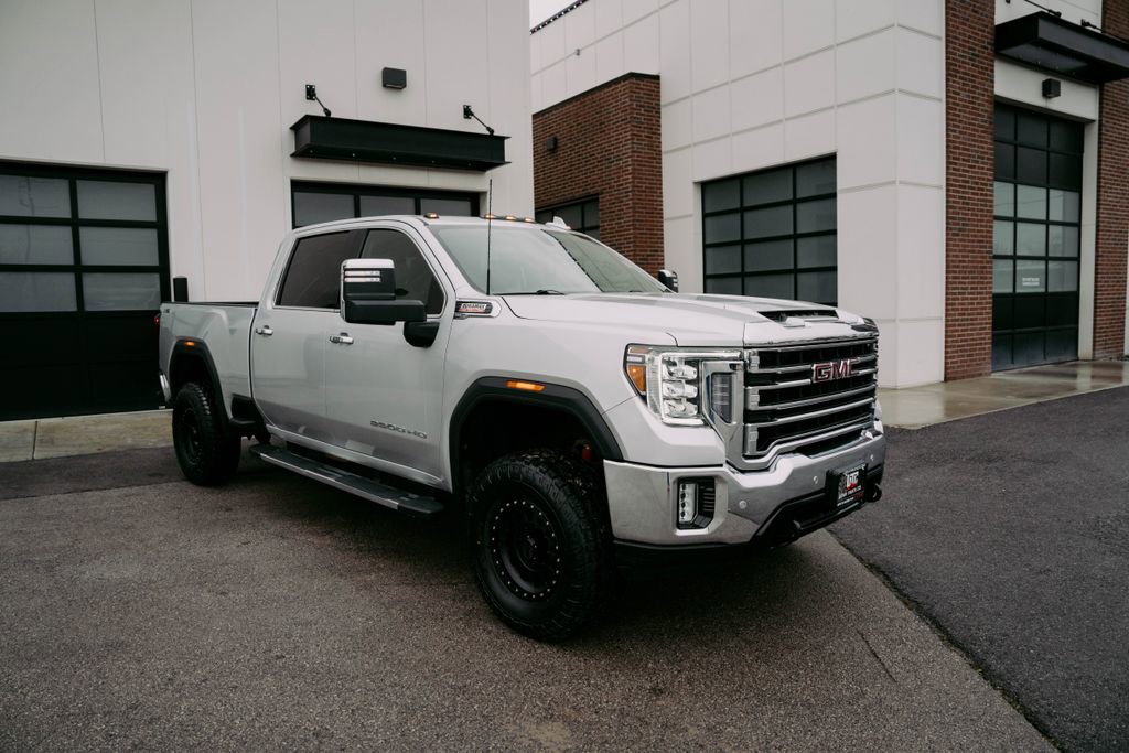 Used 2021 GMC Sierra 2500 SLT w/ SLT Convenience Package image 3