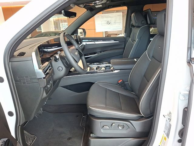 New 2026 Cadillac Escalade ESV Sport w/ LPO, ONYX Package image 9