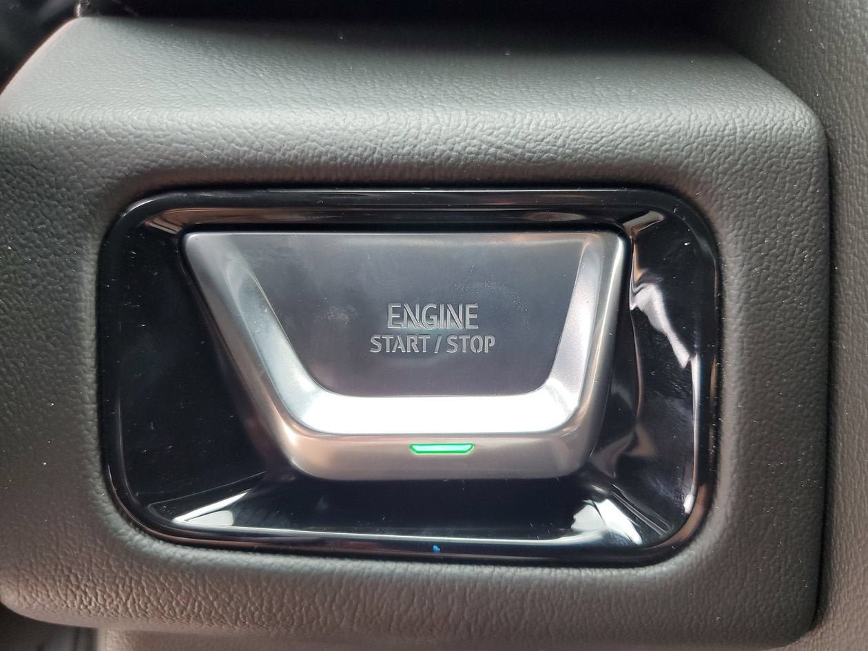 New 2026 GMC Yukon XL Denali w/ Sun & Power Step Package AWD/4WD image 24