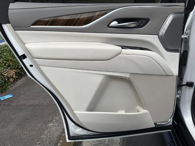 Certified 2021 Cadillac Escalade Premium Luxury Platinum AWD/4WD image 27