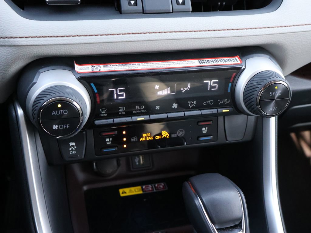Used 2025 Toyota RAV4 Limited w/ Advanced Technology Package image 22
