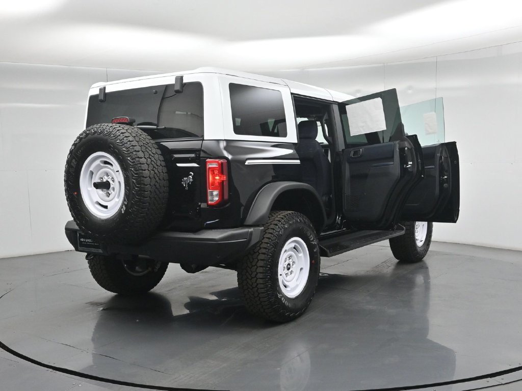 New 2026 Ford Bronco Heritage Edition AWD/4WD image 4