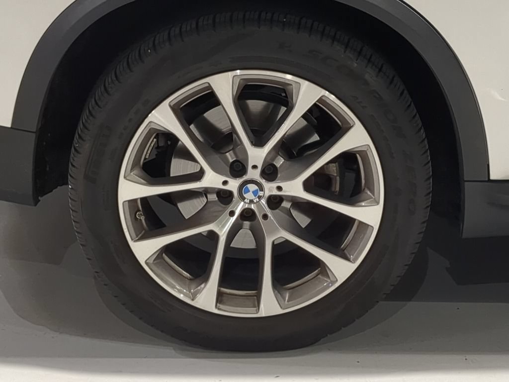 Certified 2023 BMW X5 xDrive40i w/ Premium Package AWD/4WD image 6