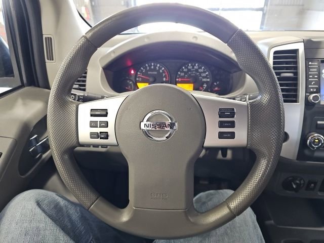 Used 2019 Nissan Frontier SV image 12