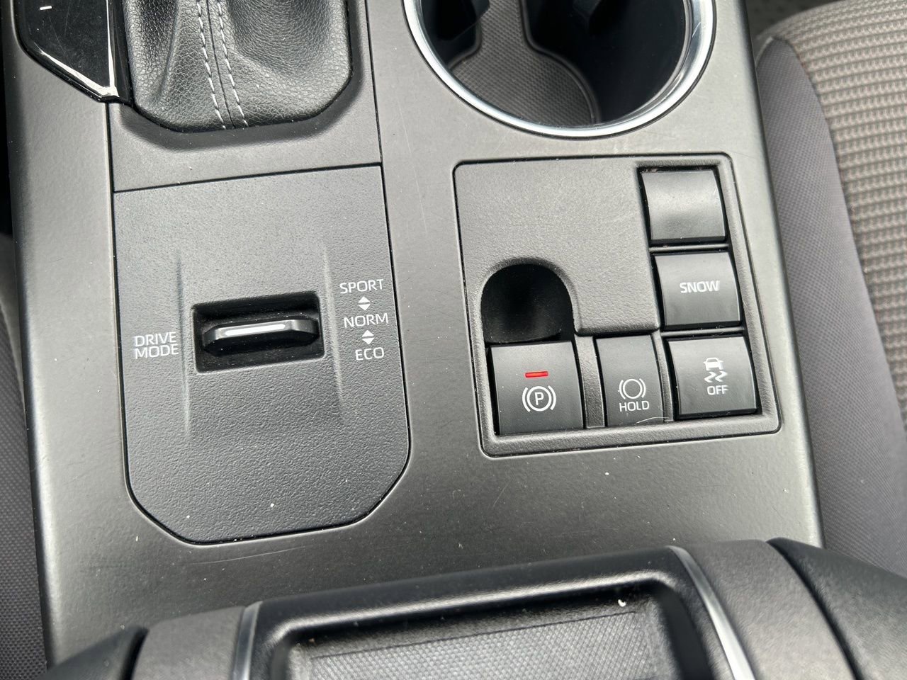 Used 2023 Toyota Highlander LE image 16