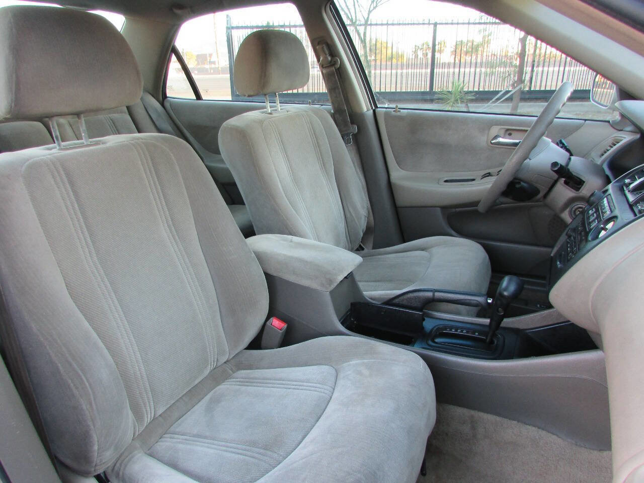 Used 2000 Honda Accord LX image 14