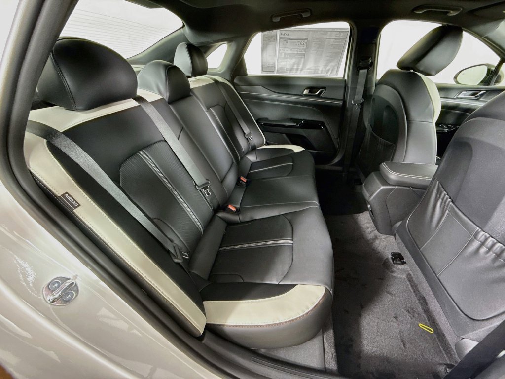 New 2027 Kia K5 GT-Line FWD image 30
