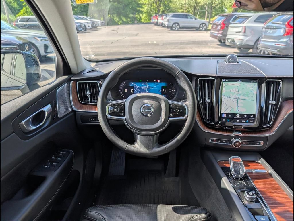 Certified 2023 Volvo XC60 T8 Ultimate w/ Climate Package AWD/4WD image 11