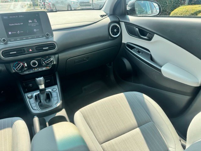 Used 2023 Hyundai Kona SEL FWD image 21