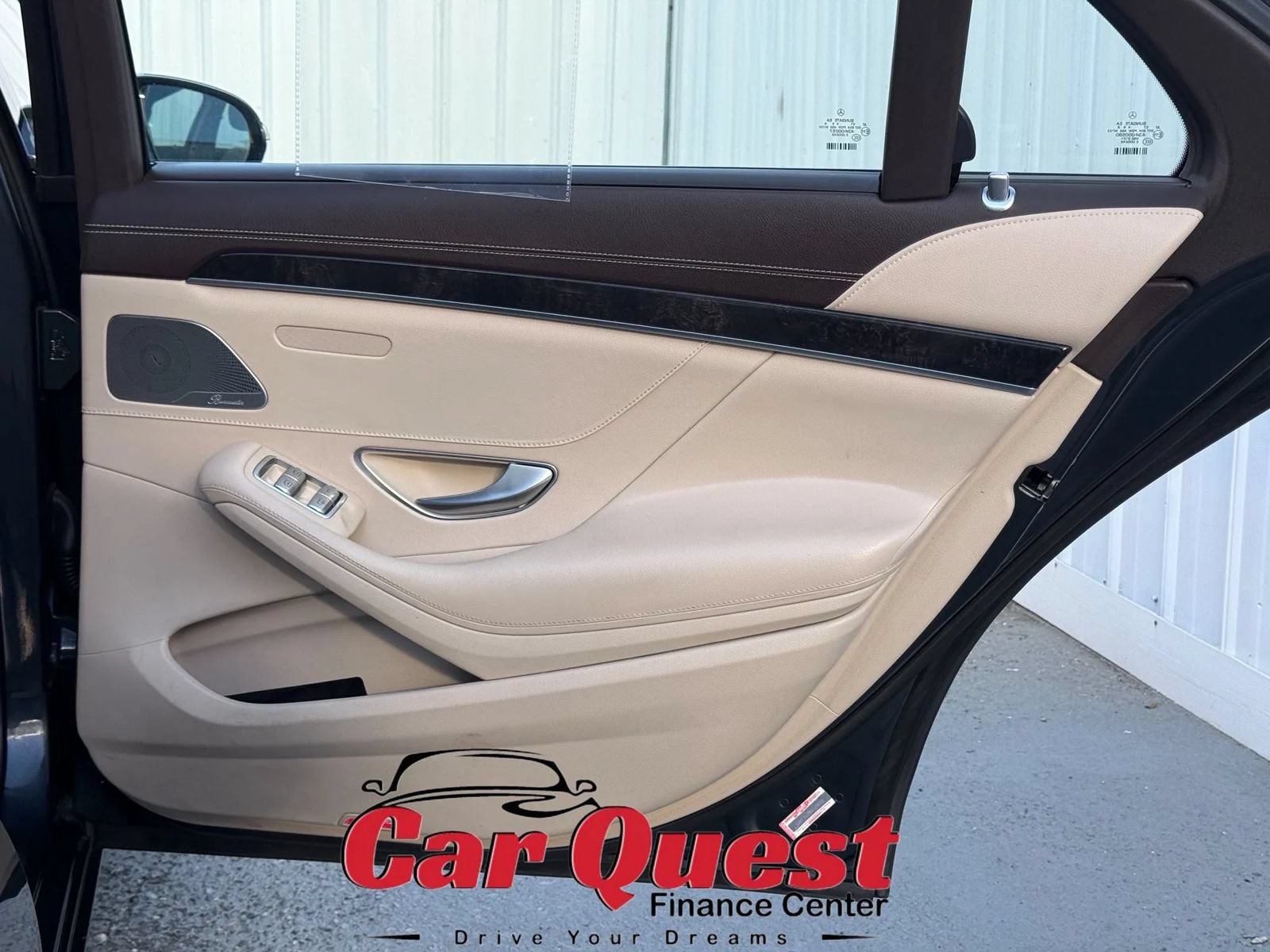 Used 2019 Mercedes-Benz S 450 Sedan image 17