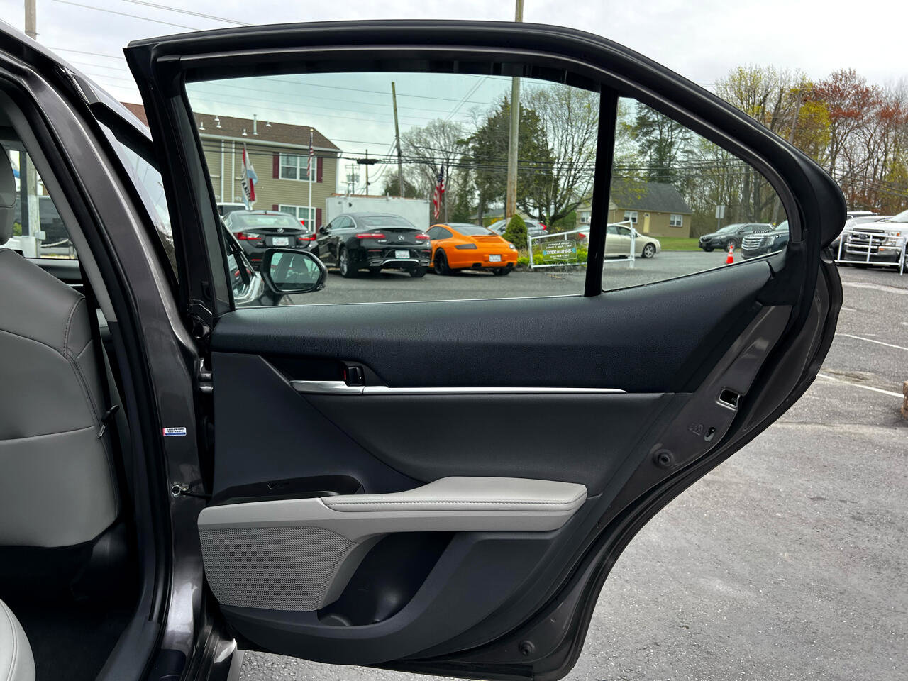 Used 2023 Toyota Camry XLE image 20