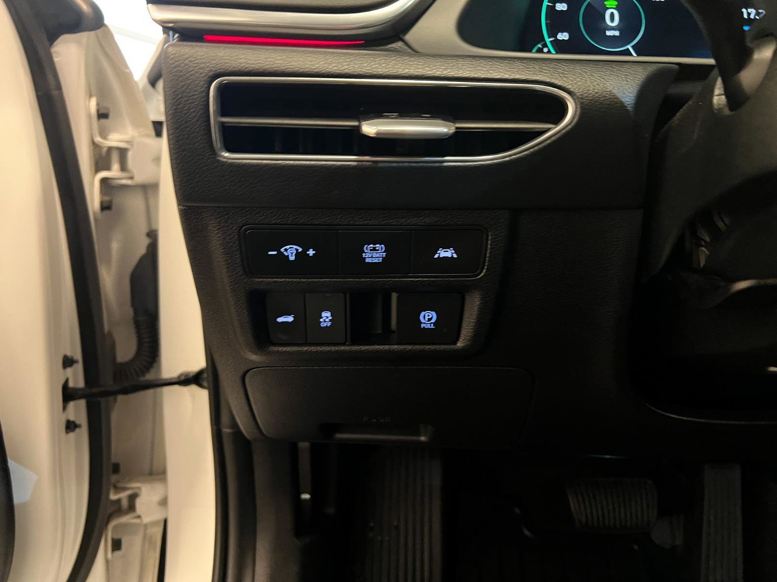 Used 2021 Hyundai Sonata Limited FWD image 15