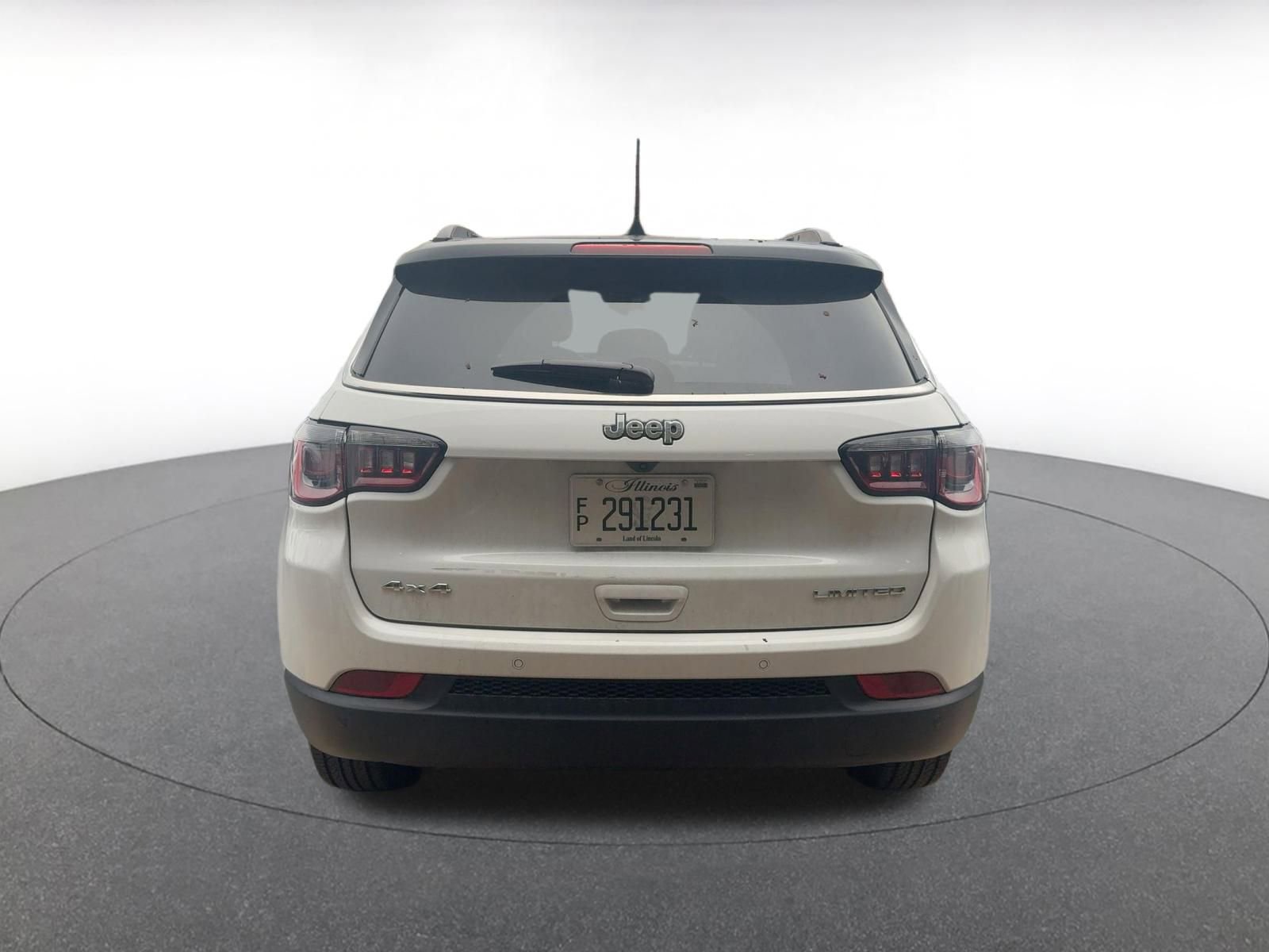 Used 2025 Jeep Compass Limited image 6