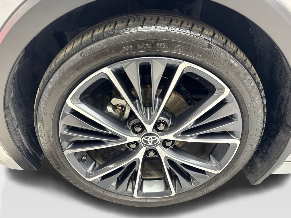 Used 2024 Toyota Prius LE image 81