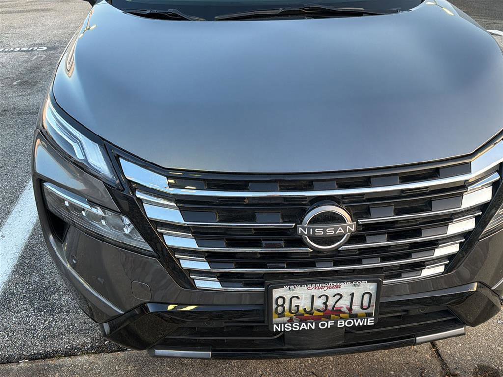 Used 2024 Nissan Rogue Platinum image 46