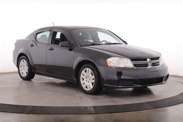 Used 2013 Dodge Avenger SE FWD image 2