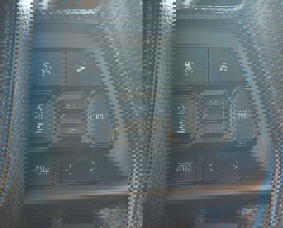 Used 2024 Toyota Tacoma SR image 9