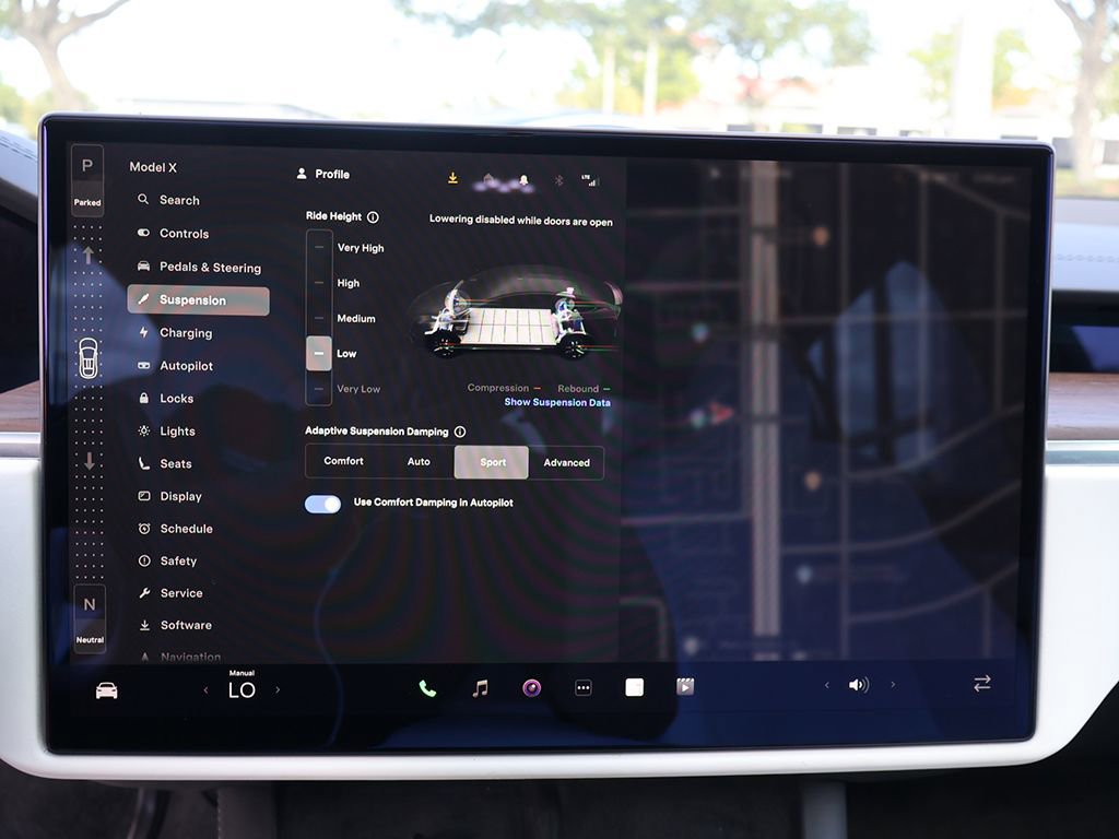 Used 2022 Tesla Model X AWD/4WD image 43