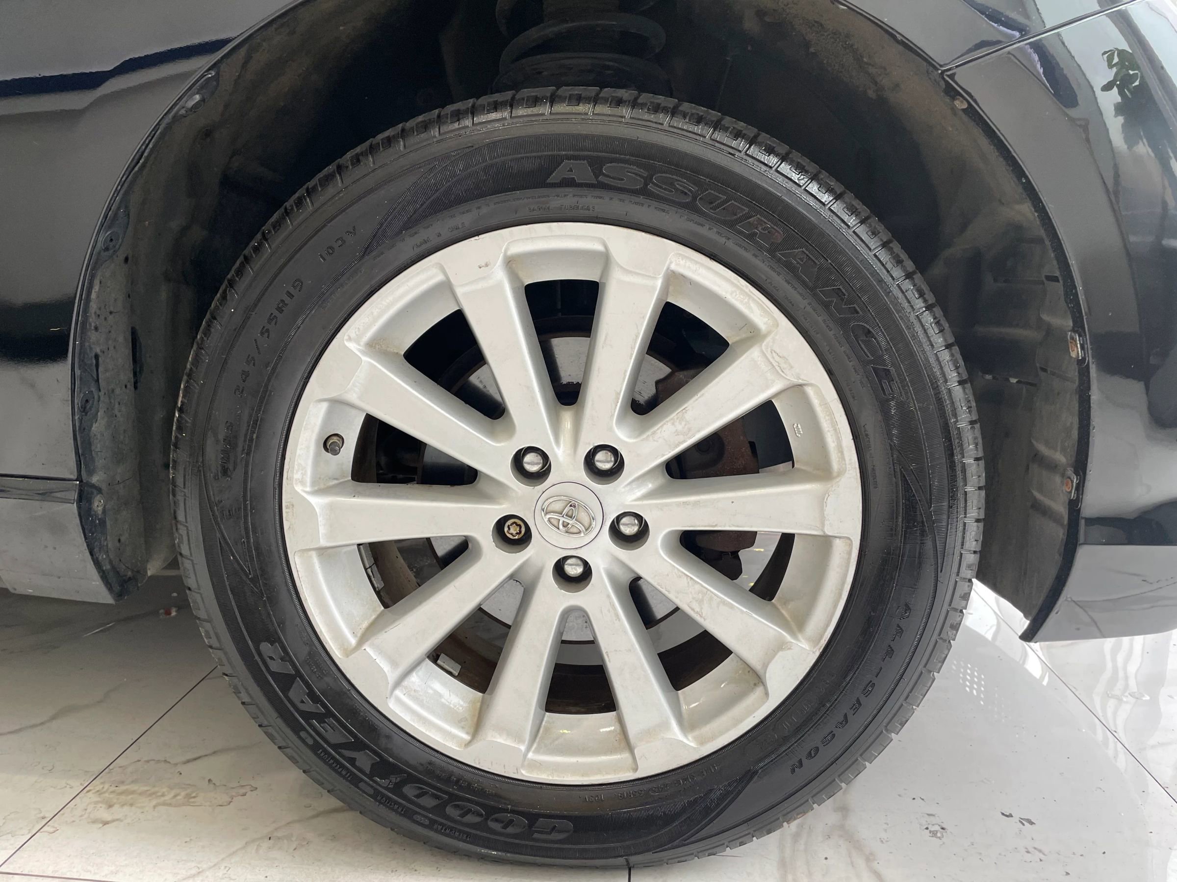 Used 2012 Toyota Venza LE AWD/4WD image 25