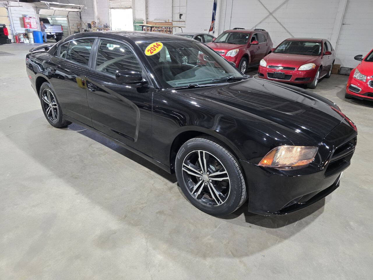 Used 2014 Dodge Charger SXT AWD/4WD image 16