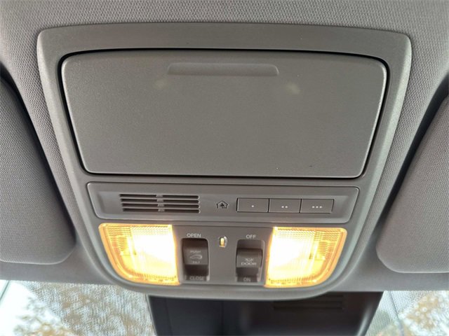 Used 2020 Honda CR-V Touring image 23