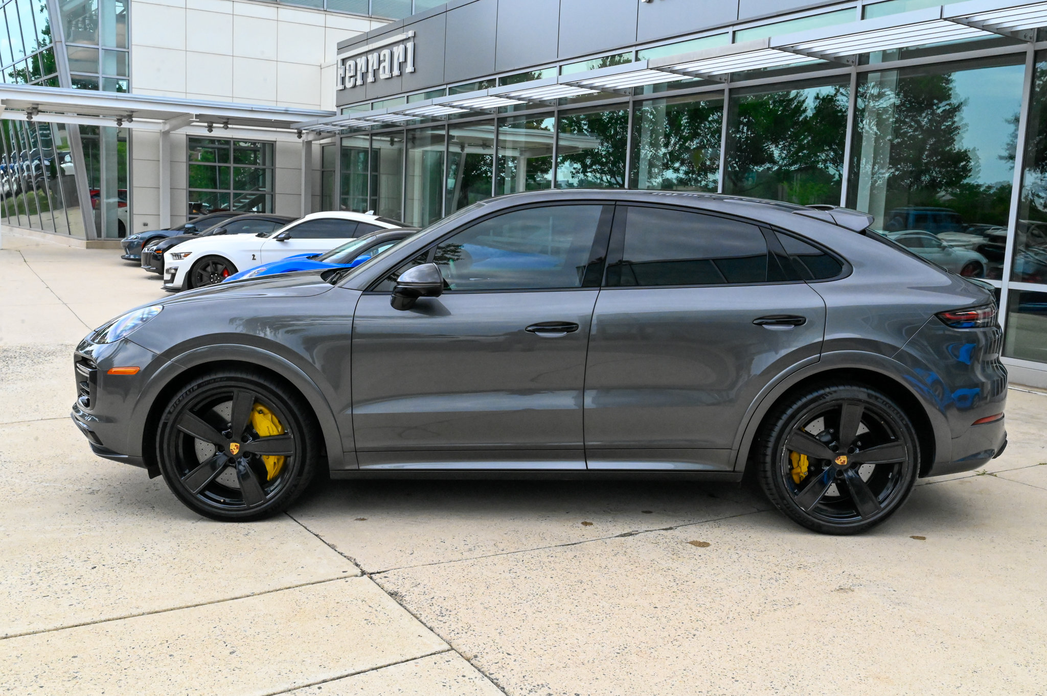 Used 2021 Porsche Cayenne Turbo AWD/4WD image 8