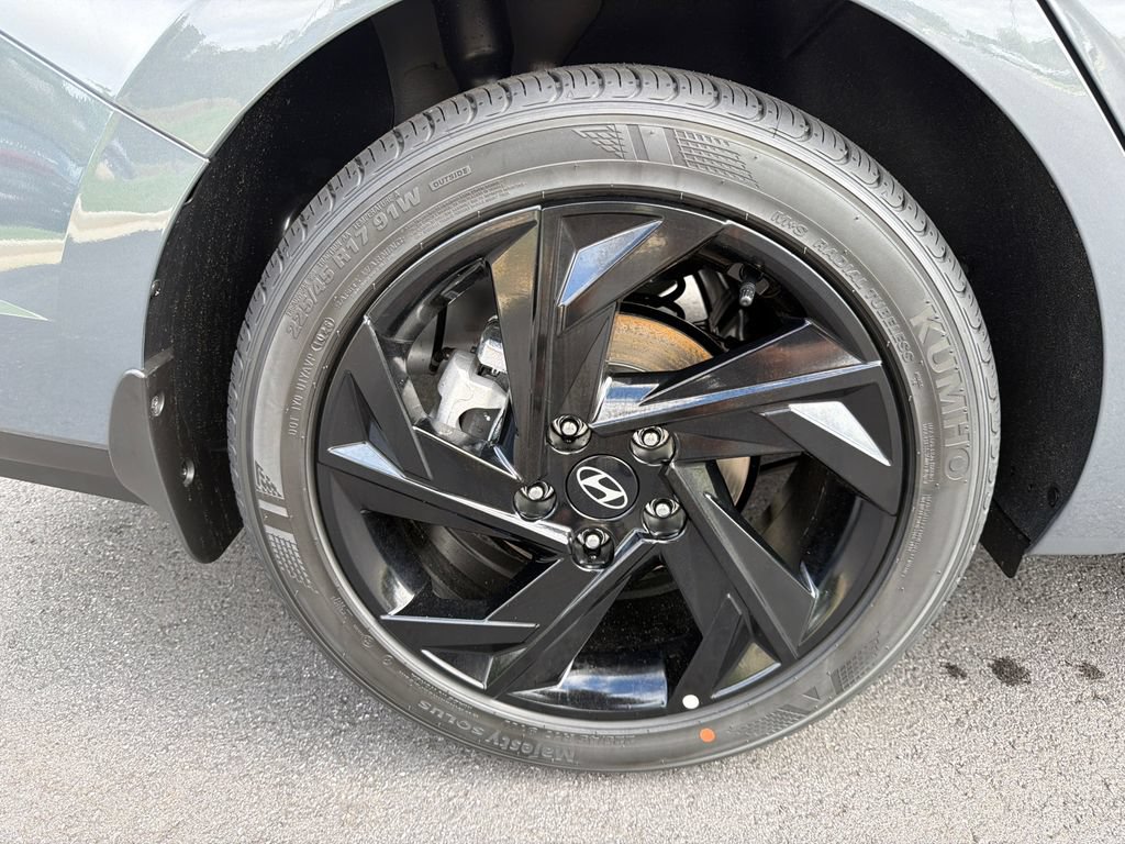 New 2026 Hyundai Elantra Sport FWD image 18