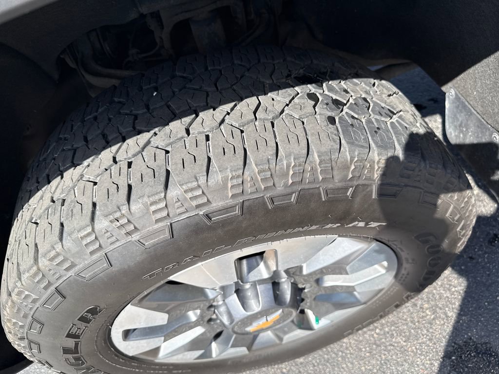 Certified 2024 Chevrolet Silverado 2500 Custom w/ Custom Value Package AWD/4WD image 32