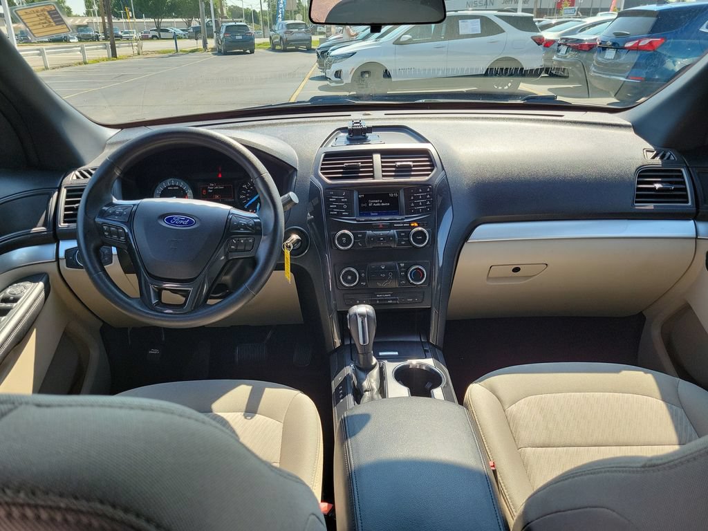 Used 2018 Ford Explorer FWD image 11