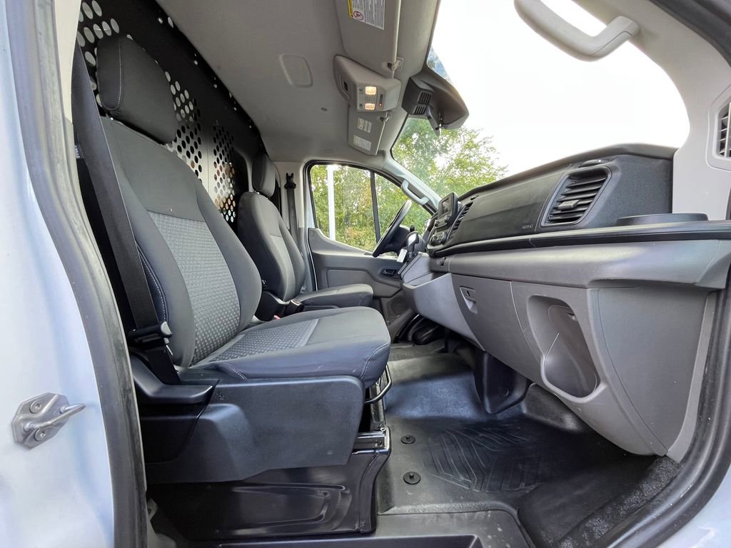 Used 2024 Ford Transit 250 Low Roof w/ Exterior Upgrade Package image 18