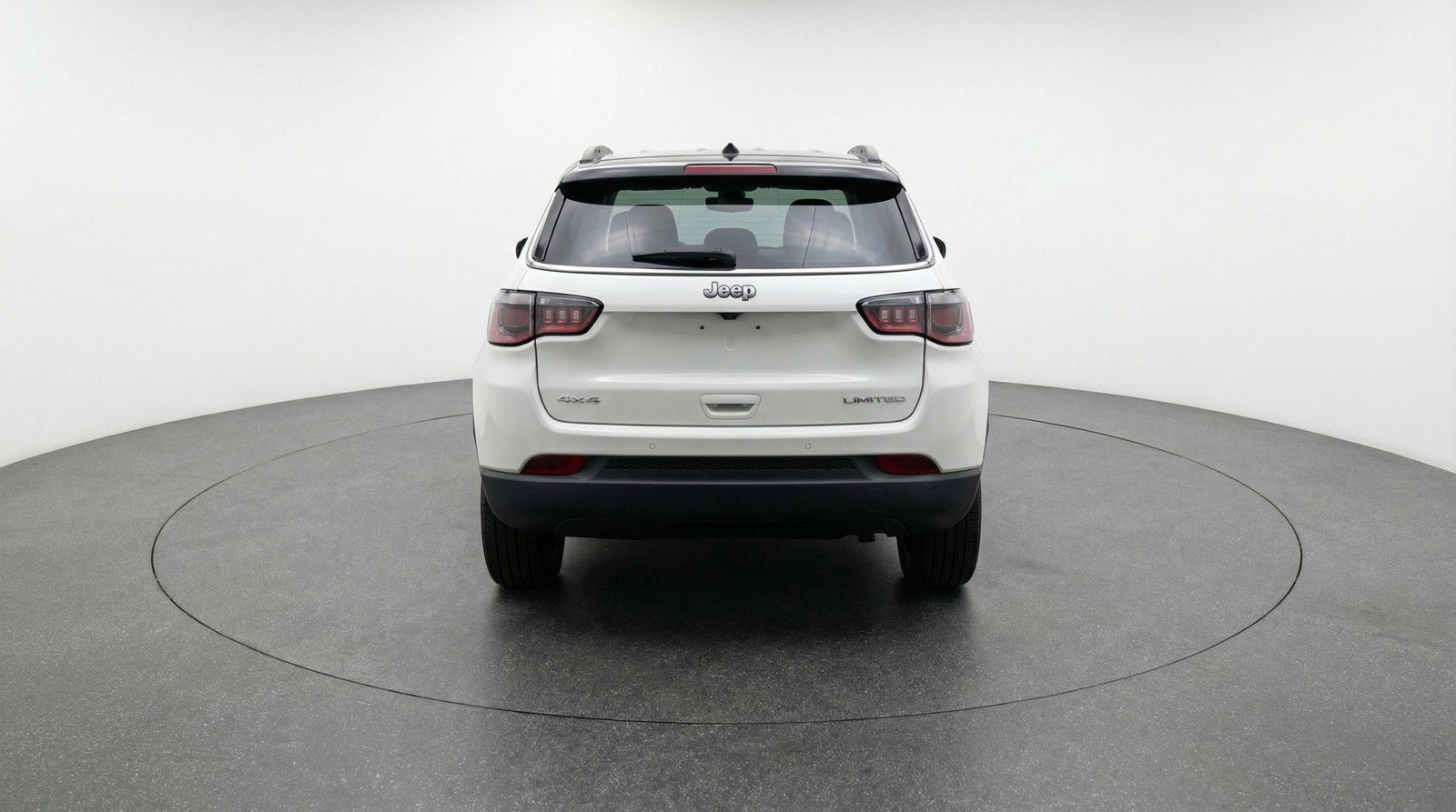 Used 2025 Jeep Compass Limited image 7