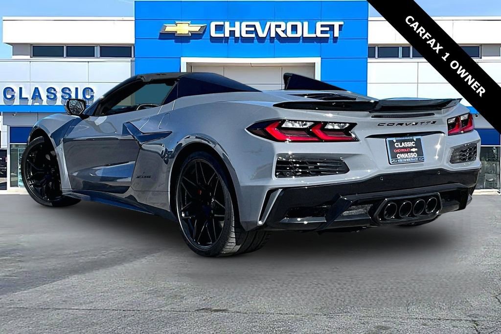 Used 2025 Chevrolet Corvette Z06 image 4