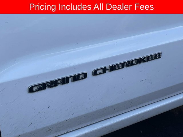 Used 2019 Jeep Grand Cherokee Overland AWD/4WD image 3