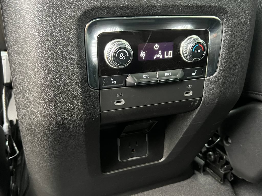 Used 2023 GMC Yukon AT4 w/ AT4 Premium Package AWD/4WD image 15